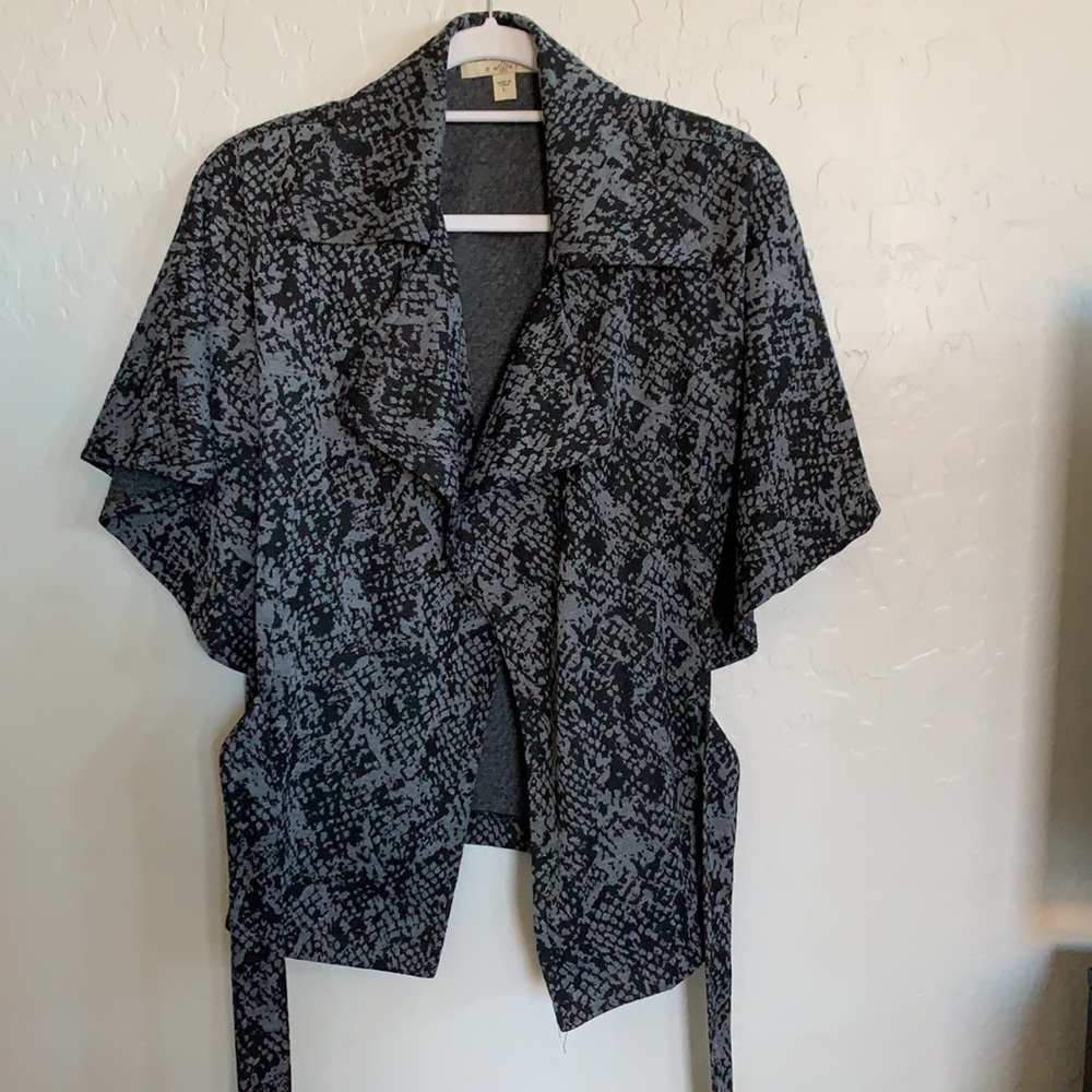 Fever Wrap Style Light Belted Jacket Euc - image 7